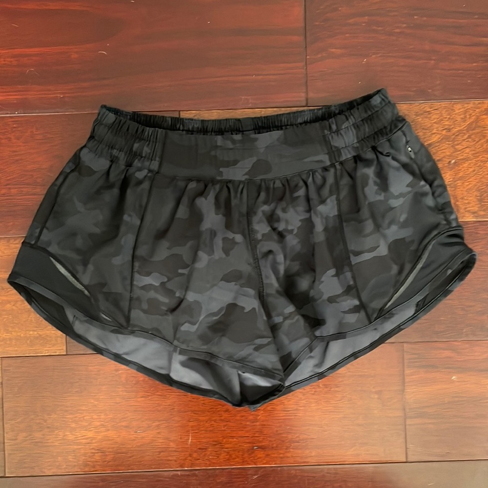 Lululemon Hotty Hot shorts